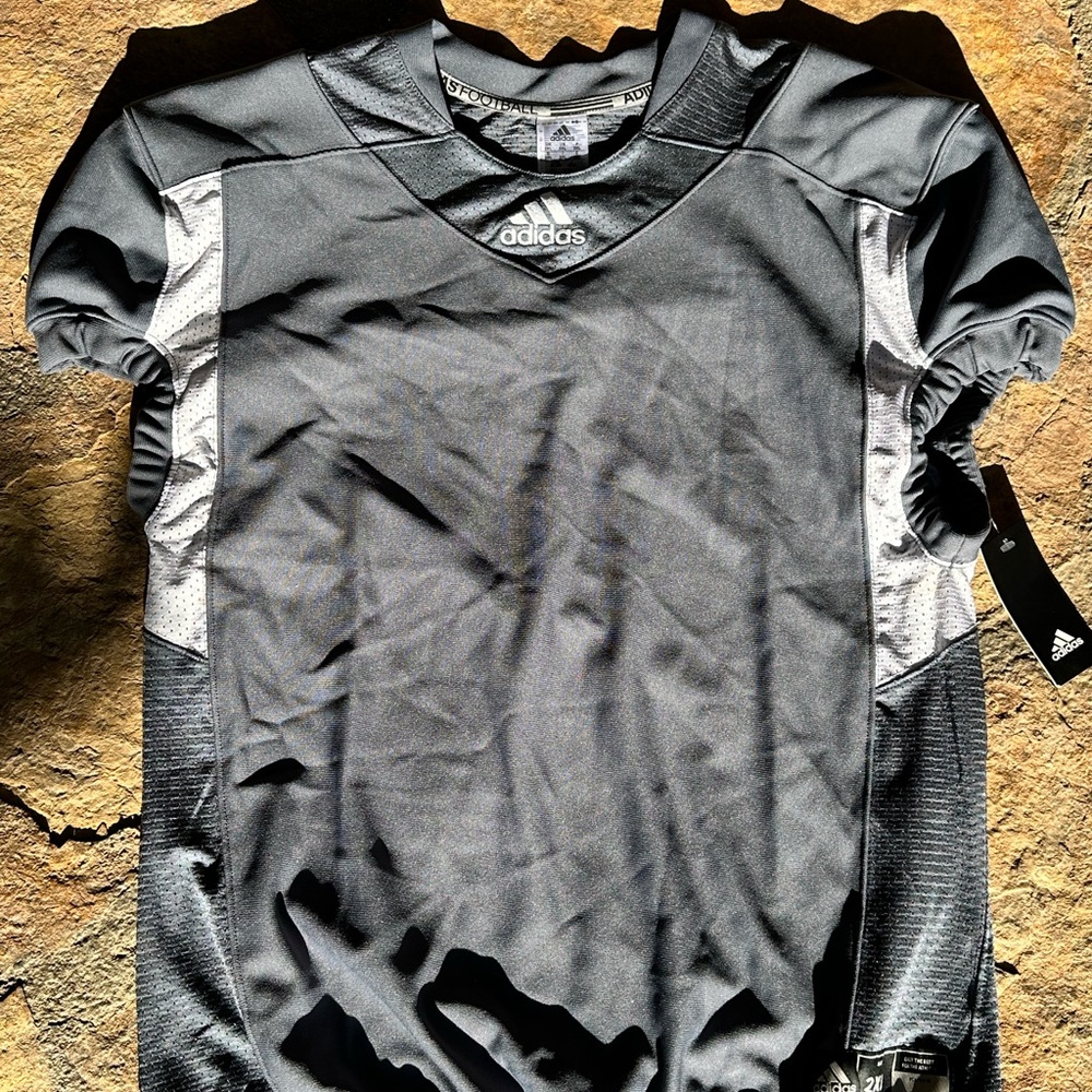 Adidas Football Techfit Hyped Practice Jersey Grey Size 2XL NWT